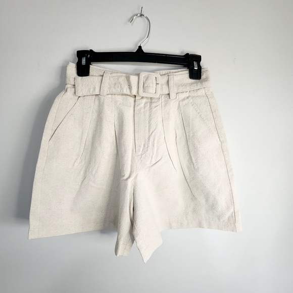 New Blank NYC Belted Linen Shorts - Picture 5 of 7